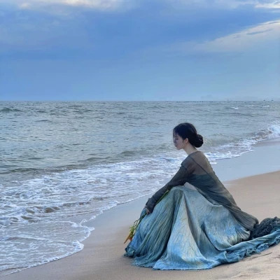 独特微信女生头像图片2025年流行款