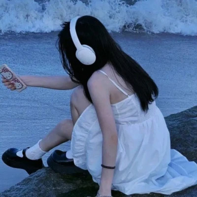 独特微信女生头像图片2025年流行款