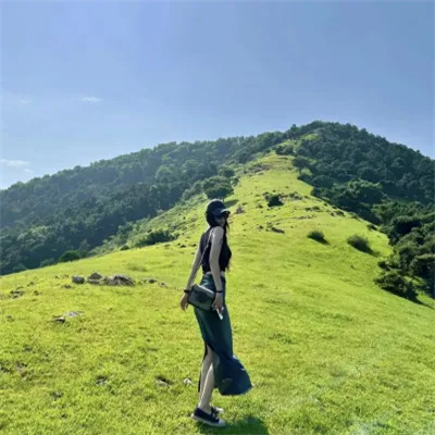 2025最新唯美女生微信头像图片