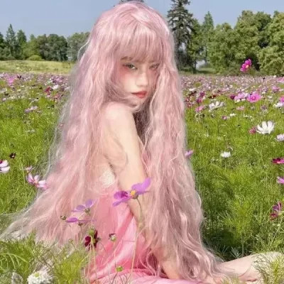 2025最新个性女生微信头像
