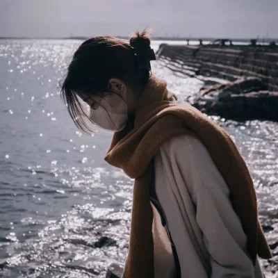 2025最新个性女生微信头像