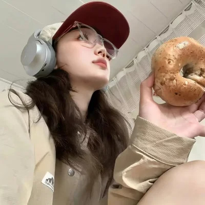 2025小众不易撞的女生QQ头像图片