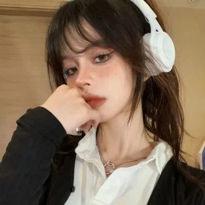 2025小众不易撞的女生QQ头像图片