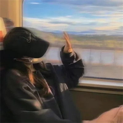 2025小众不易撞的女生QQ头像图片
