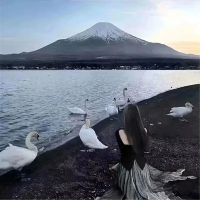 2025小众不易撞的女生QQ头像图片