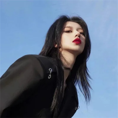 独特的2025女生头像图片