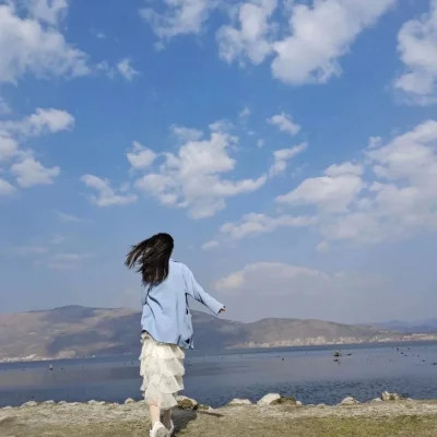 独特的2025女生头像图片
