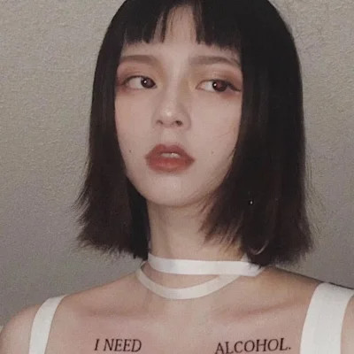精选2025新款女生头像图片