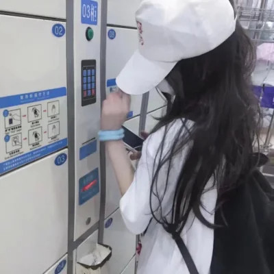 精选2025新款女生头像图片