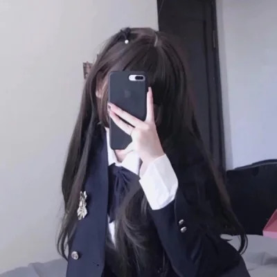 精选2025新款女生头像图片