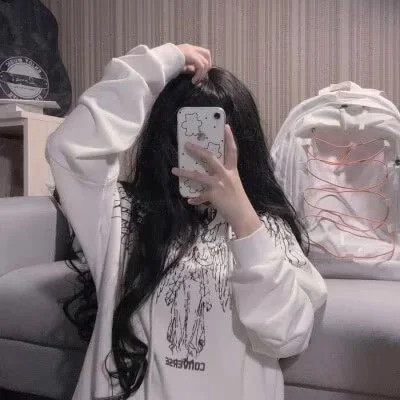 精选2025新款女生头像图片