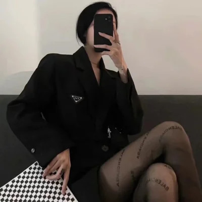 精选2025新款女生头像图片
