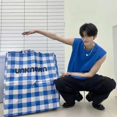 真人男生高清头像图片