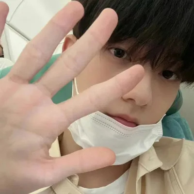 真人男生高清头像图片