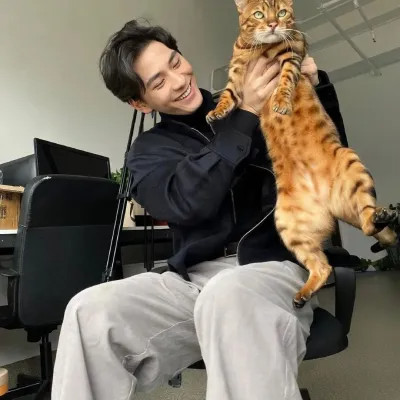 真人男生高清头像图片