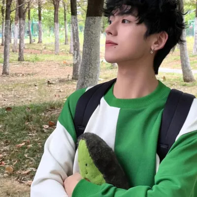 真人男生高清头像图片