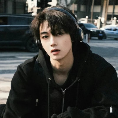 真人男生高清头像图片
