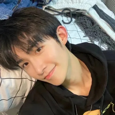 高清无水印真人男生头像图片