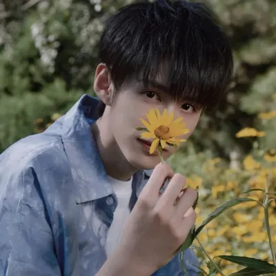 高清无水印真人男生头像图片
