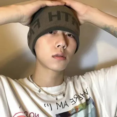 高颜值真人男生头像图片