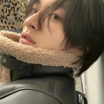 高颜值真人男生头像图片