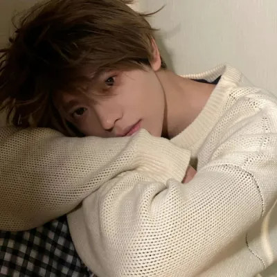 高颜值真人男生头像图片