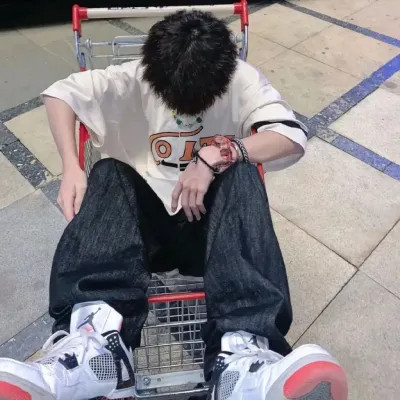 高颜值真人男生头像图片