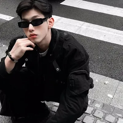 高颜值真人男生头像图片