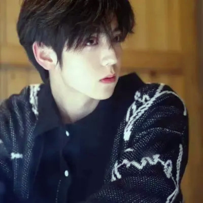 超级好看的真人男生头像图片