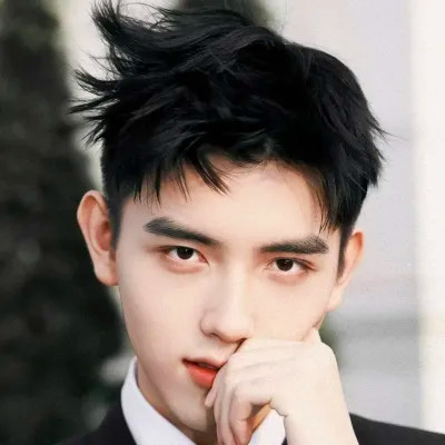 超级好看的真人男生头像图片
