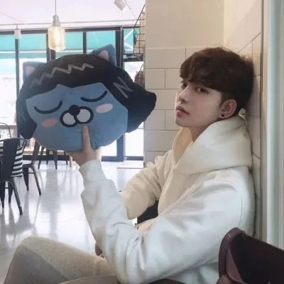 个性真人男生头像图片