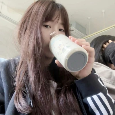 真人微信女生头像图片