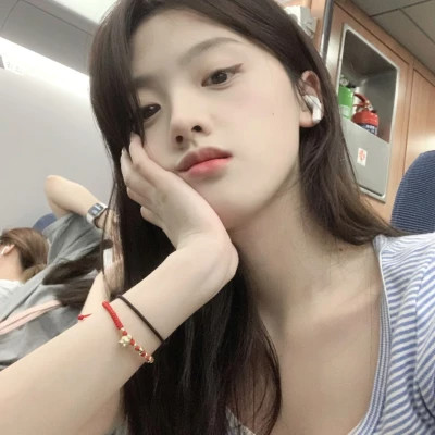 真人微信女生头像图片