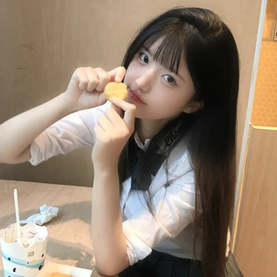 真人微信女生头像图片