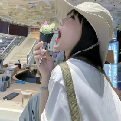 真人微信女生头像图片