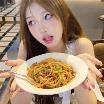 真人微信女生头像图片