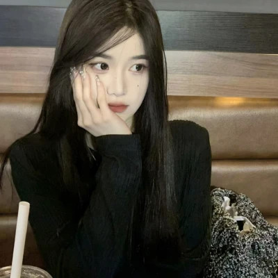 真人微信女生头像图片