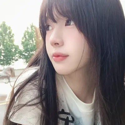 真人微信女生头像图片