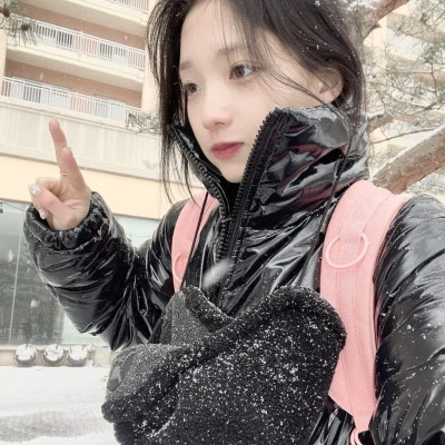 真人微信女生头像图片