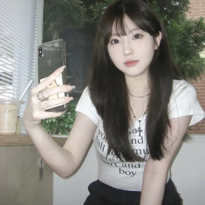 真人微信女生头像图片