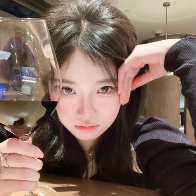真人微信女生头像图片
