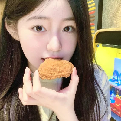 真人微信女生头像图片