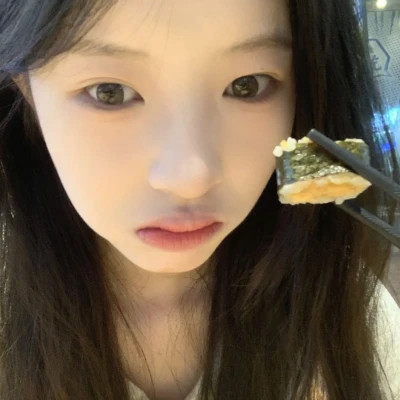 真人微信女生头像图片