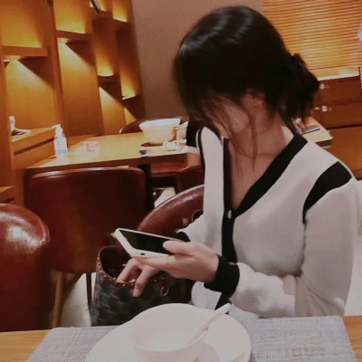 2025年不露脸女生头像