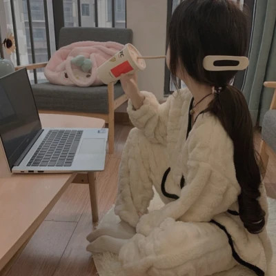美女看不到脸头像图片