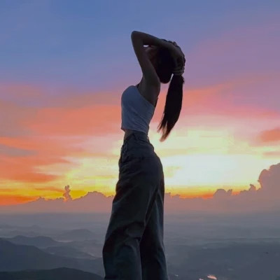 唯美有意境有内涵的头像女