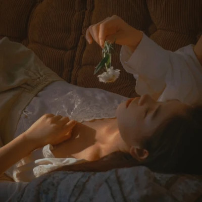 绝美女生唯美意境头像图片