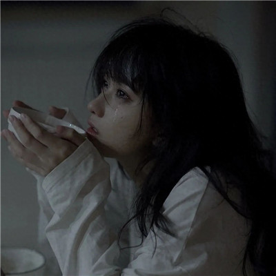 精选好看又EMO的头像