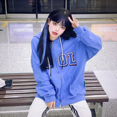 emo女生头像图片