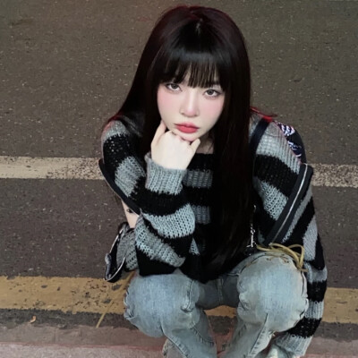 emo女生头像图片